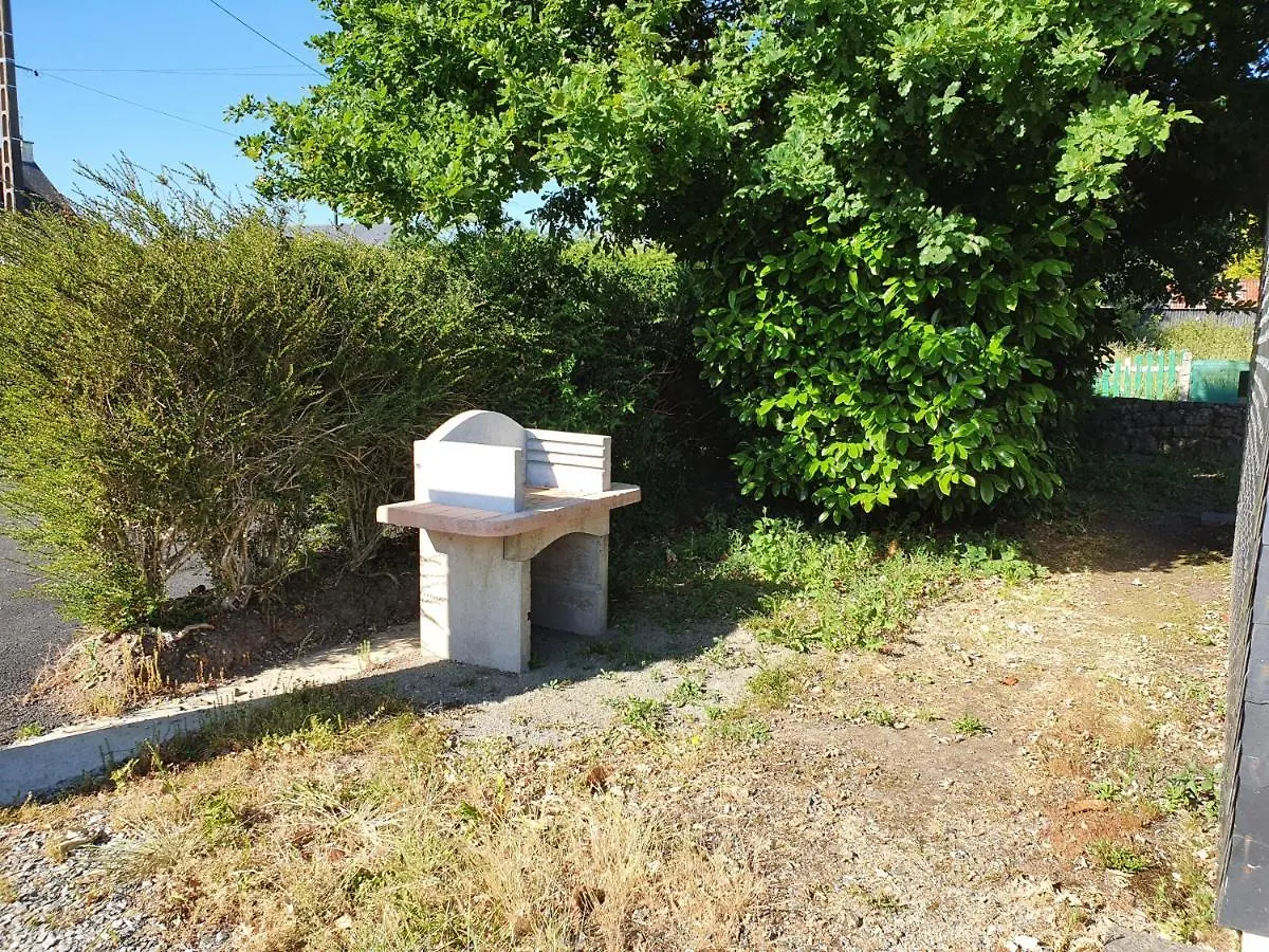 Gite Locmousteru Holiday home Mousteru