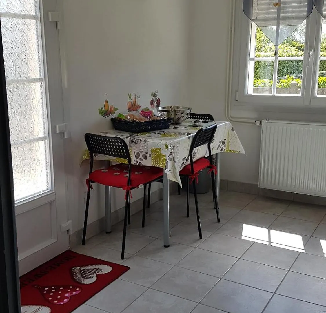 Gite Locmousteru Holiday home