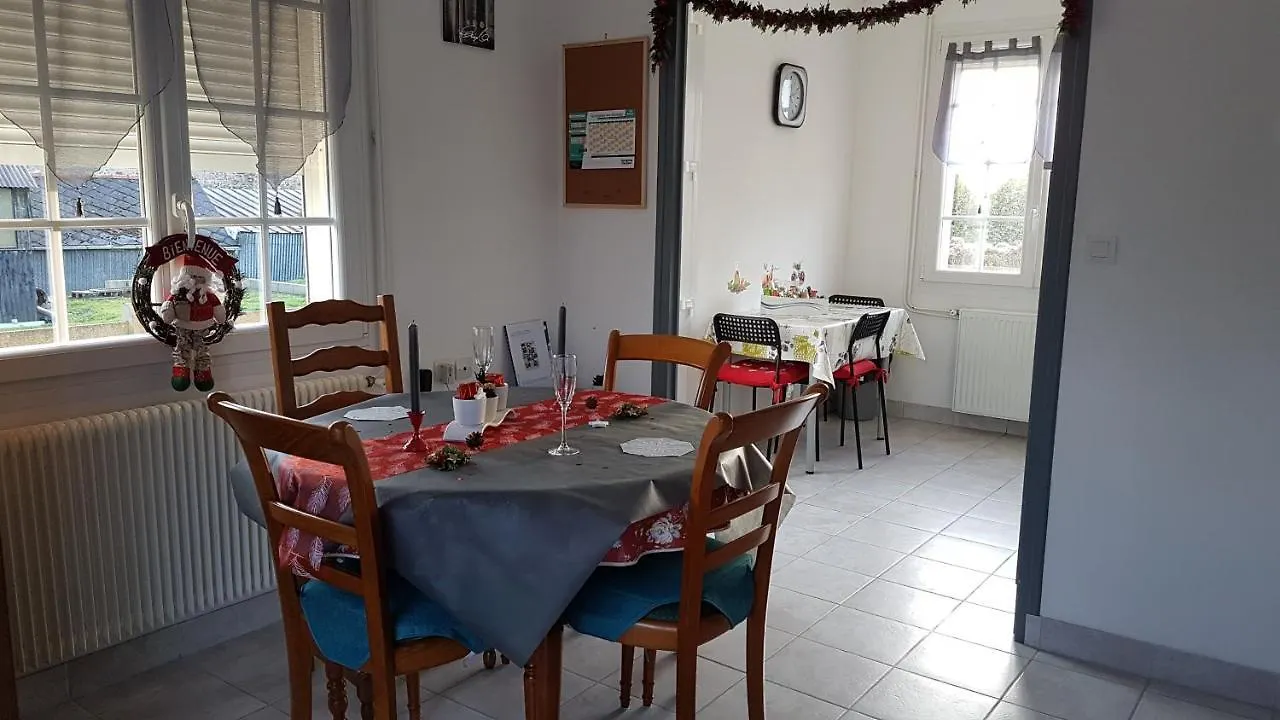 Holiday home Gite Locmousteru